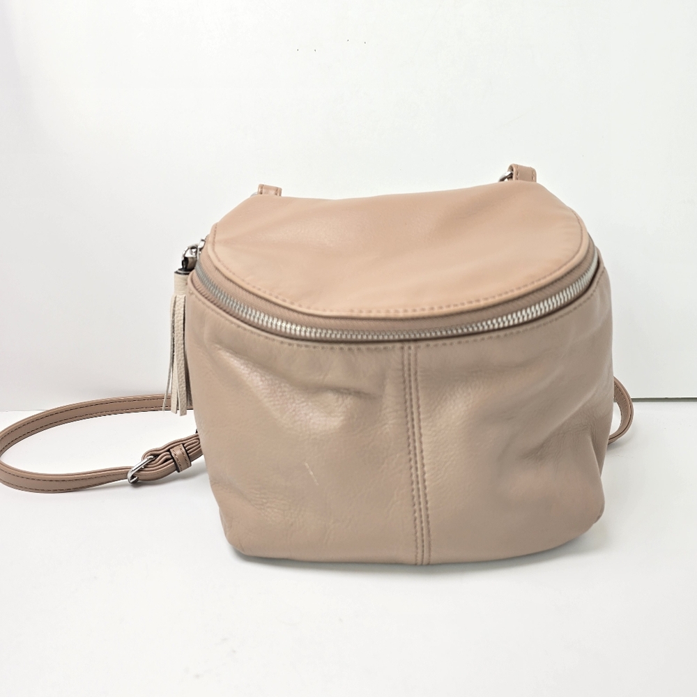 TIGNANELLO Beige crescent shaped crossbody bag